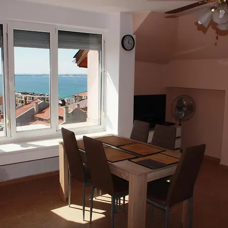 Sea View شقة سفيتي فلاس